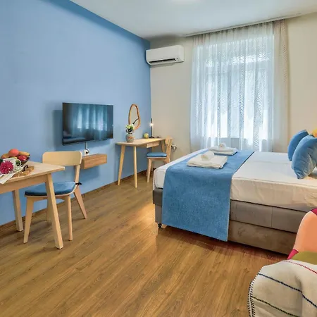 Apartment Premium Center By Apartmax *