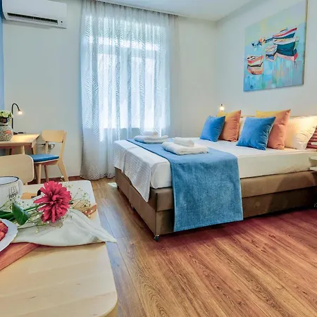 Apartment Premium Center By Apartmax