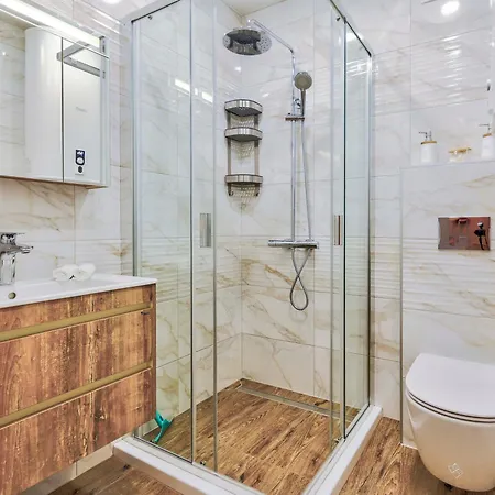 Premium Center By Apartmax Apartment