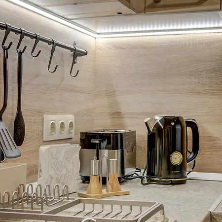 Premium Center By Apartmax Apartment